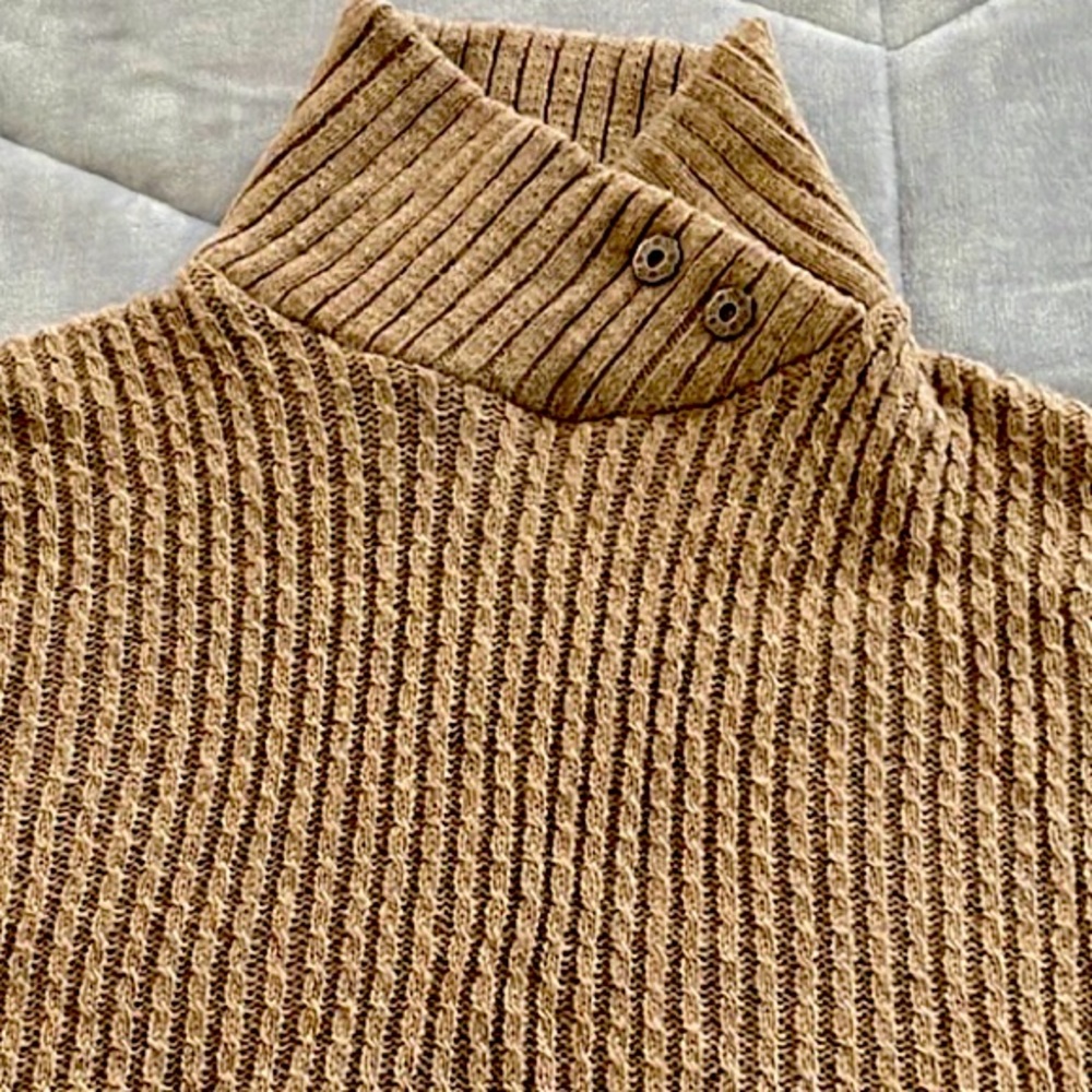 Ladies Coat/wool poncho/cape - Picture 4 of 4